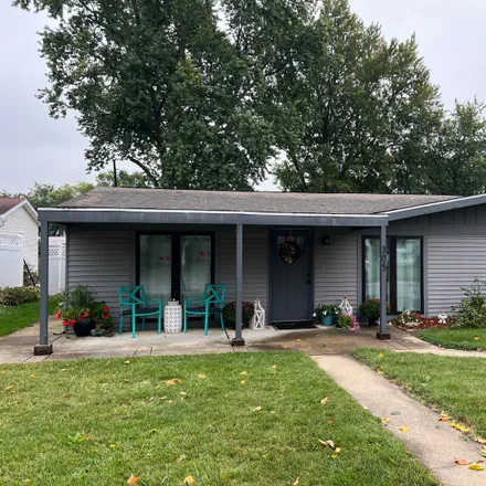 Buy this 3 bed house on 311 Woodlawn Street in Downs, McLean County