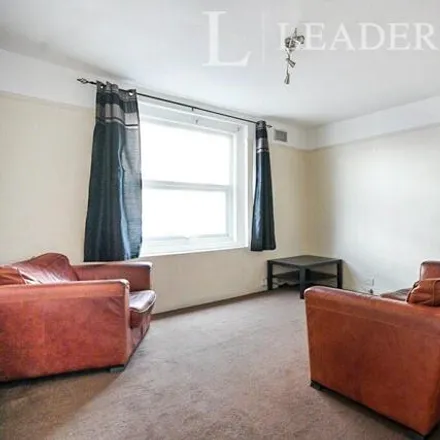Rent this 3 bed room on 352 New Cross Road in London, SE14 6AG