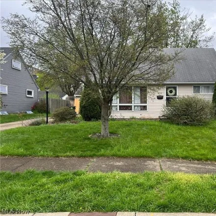 Image 2 - 1176 Valleyview Avenue Southwest, Canton, OH 44710, USA - House for sale