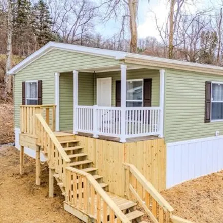 Buy this 3 bed house on 1215 Pixler Hill Road in Brookhaven, Monongalia County