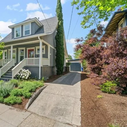 Buy this 4 bed house on 5117 Northeast 15th Avenue in Portland, OR 97211