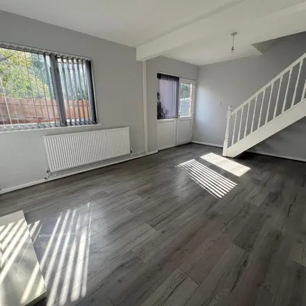 Rent this 3 bed apartment on Boswell Drive in Coventry, CV2 2GW