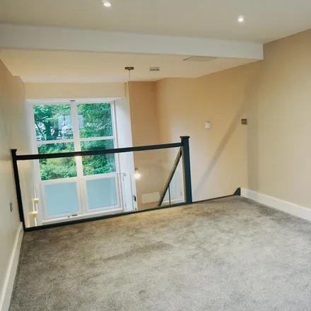 Image 5 - Shepley House, Restmor Way, London, SM6 7GJ, United Kingdom - Apartment for rent