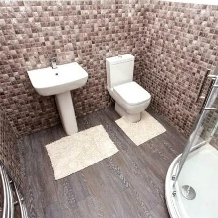 Image 3 - Hampton Place, Leeds, LS9 8NT, United Kingdom - Apartment for sale