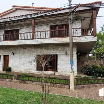 Buy this 5 bed house on Corrientes 814 in Los Naranjos, Granadero Baigorria