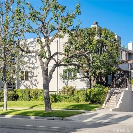 Image 2 - 4244 Whitsett Avenue, Los Angeles, CA 91604, USA - Townhouse for sale