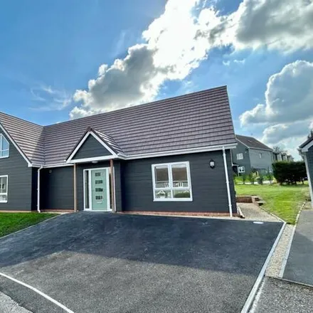 Buy this 4 bed house on Wiltshire Crescent in Royal Wootton Bassett, SN4 7PB