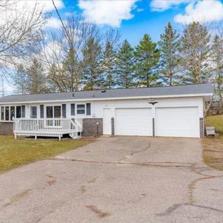 Buy this 3 bed house on 400 Charles Lane in Somerset, Saint Croix County