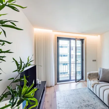 Rent this 2 bed apartment on Porto