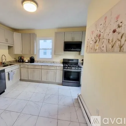 Rent this 6 bed condo on 11 Bowdoin Ave