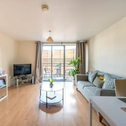 Rent this 2 bed apartment on The Bittoms in London, KT1 2AE