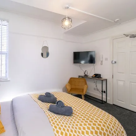 Rent this 1 bed apartment on Portsmouth in PO5 2AQ, United Kingdom