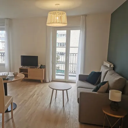 Rent this 1 bed apartment on 25 Rue Auguste Blanche in 92800 Puteaux, France