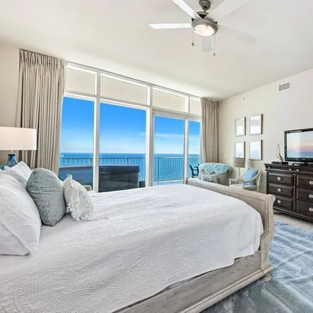 Rent this 3 bed condo on Orange Beach