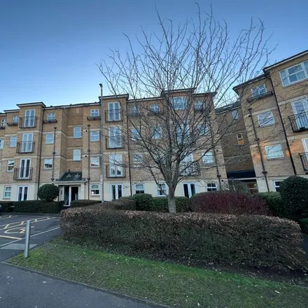 Rent this 3 bed apartment on 64 Venneit Close in Oxford, OX1 1AD