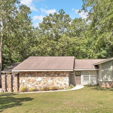 Buy this 3 bed house on 906 Wimbledon Drive in Dothan, AL 36305