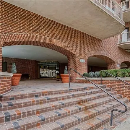 Image 2 - Country Club Plaza, Broadway Boulevard, Kansas City, MO 64112, USA - Condo for sale