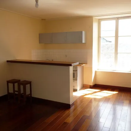 Rent this 2 bed apartment on 8 Rue de la Forêt in 35300 Fougères, France