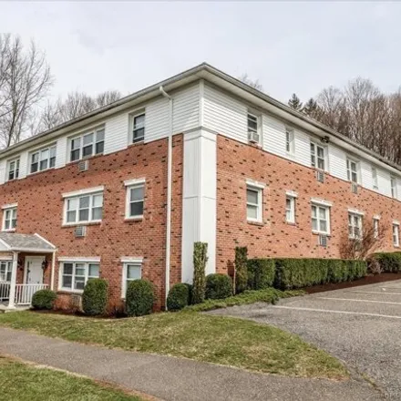 Rent this 2 bed condo on 15 Fordyce Court in New Milford, CT 06776