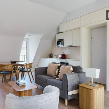 Rent this 2 bed apartment on Rua das Taipas 16 in 18, 20