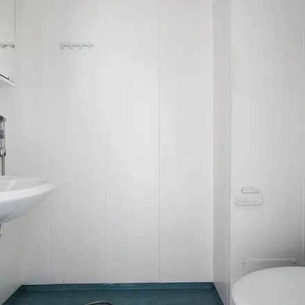 Rent this 3 bed apartment on Kansan arkisto in Vetehisenkuja 1, 00530 Helsinki