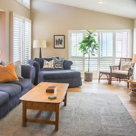 Rent this 3 bed townhouse on Solana Beach in CA, 92075