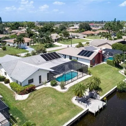 Image 3 - 1418 Southeast 12th Terrace, Cape Coral, FL 33990, USA - House for rent