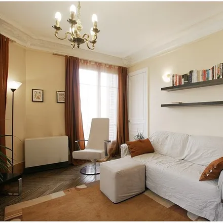 Image 2 - 70 Rue des Poissonniers, 75018 Paris, France - Apartment for rent