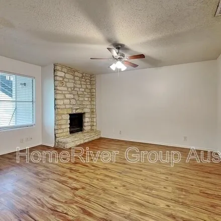 Image 2 - 9900 Roxanna Drive, Austin, TX 78748, USA - Apartment for rent