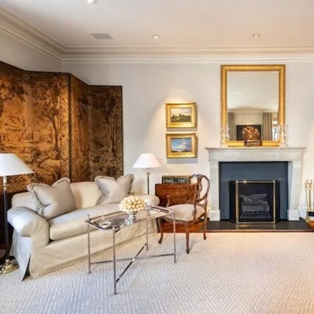 Image 3 - 66 East 66th Street, New York, NY 10065, USA - Apartment for sale