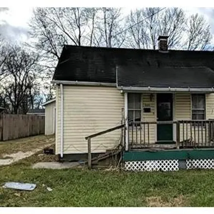 Buy this 2 bed house on 263 Snedeker Street in Jerseyville, IL 62052