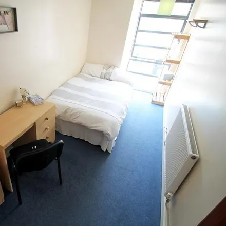 Image 5 - 13 Arthur Street, Nottingham, NG7 4DW, United Kingdom - Apartment for rent