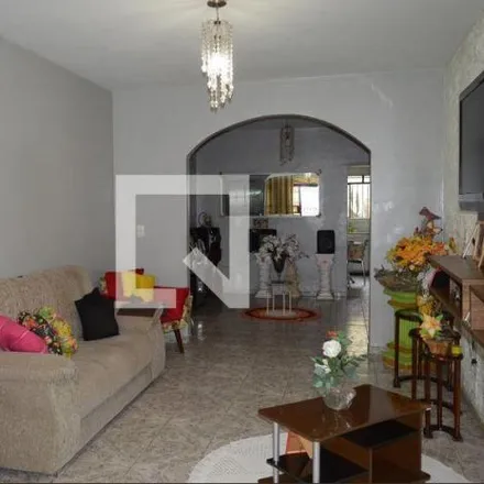 Rent this 6 bed house on Escola Municipal Prefeito Luiz da Cunha in Rua Maria Olinda Nascimento, Sede