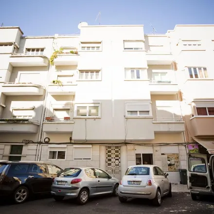 Image 4 - Kasthamandap, Rua Cavaleiro de Oliveira 26-A/B, 1170-088 Lisbon, Portugal - Apartment for rent