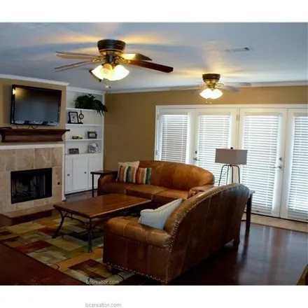 Image 2 - Rhett Butler Drive, College Station, TX 77840, USA - House for rent