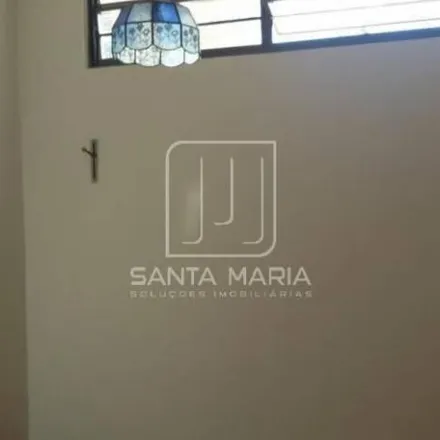 Rent this 4 bed house on Salão Paroquial Santa Teresinha Doutora in Rua Mariana Cândida Rosa Curi 670, Ribeirânia