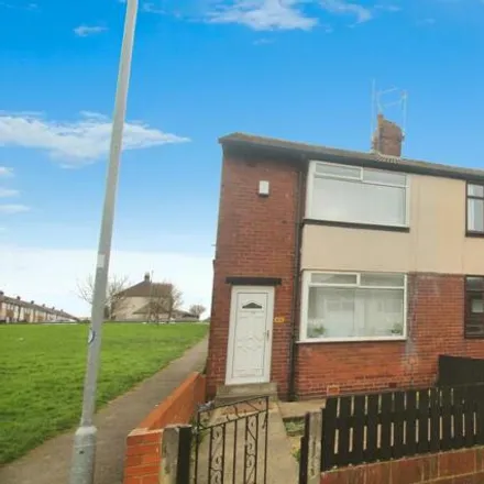 Buy this 2 bed house on Nancroft Terrace in Leeds, LS12 2DQ