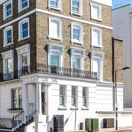 Rent this 4 bed apartment on 56 Chepstow Road in London, W2 5BD