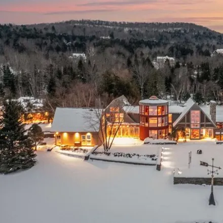 Buy this 8 bed house on Los Mira Lane in Stowe, VT 05672