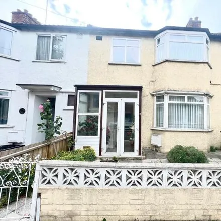 Buy this 3 bed townhouse on 203 Boundary Road in London, E17 8NL