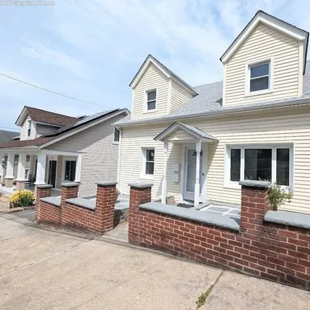 Rent this 3 bed house on 35 Sampson Street in Garfield, NJ 07026