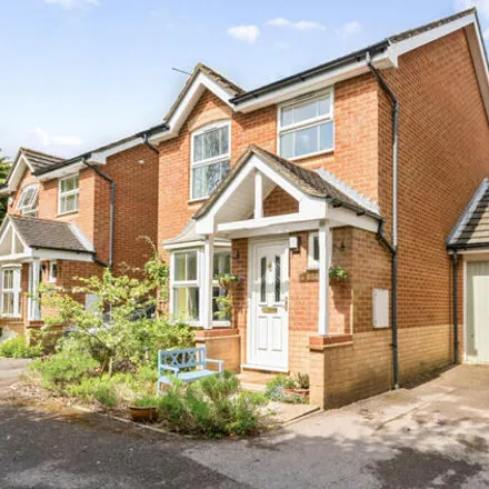 Buy this 3 bed house on 17 Alder Close in Colden Common, SO21 1XB