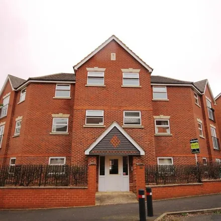 Rent this 2 bed apartment on Railway Walk in Stoke Pound, B60 3GJ