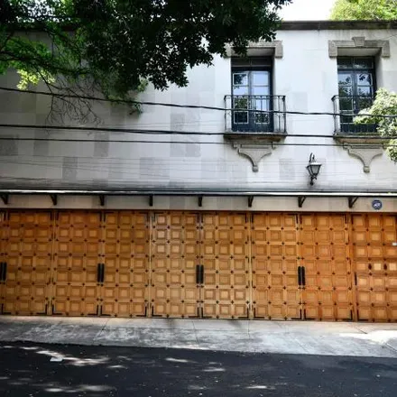 Buy this 4 bed house on Calle Mariano Matamoros 191 in Colonia La Joya, 14000 Mexico City