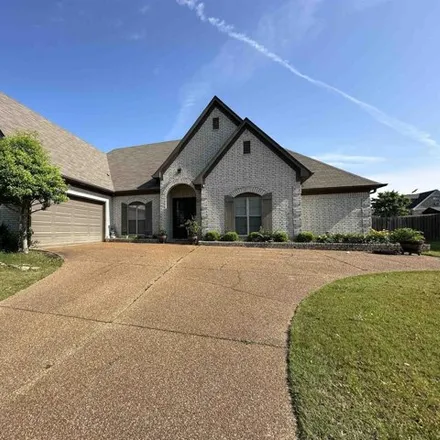 Rent this 5 bed house on Owl Hill Drive in Lakeland, Shelby County