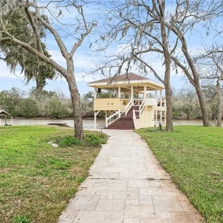 Image 3 - 2283 CR 506, Brazoria County, TX 77422, USA - House for sale