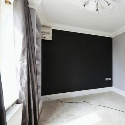 Image 5 - The Spinney, Sheffield, S17 3AP, United Kingdom - House for sale