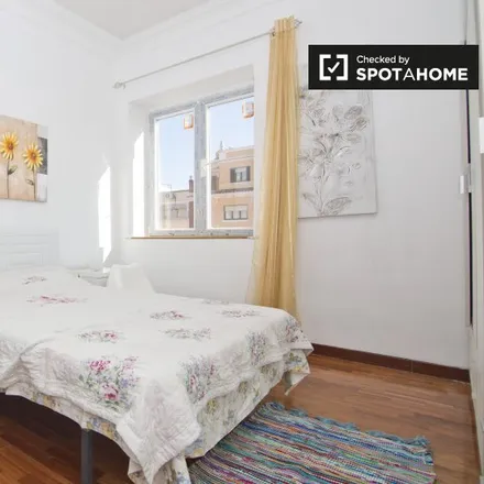 Rent this 4 bed room on Madrid in Calle de Antonio Arias, 12