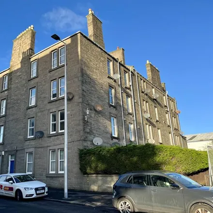Image 1 - CTD Tiles, 119 Clepington Road, Dundee, DD3 7NU, United Kingdom - Apartment for rent