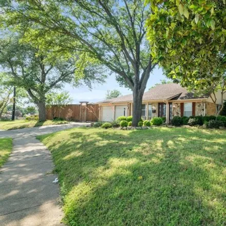 Image 2 - Forest Ridge Drive, Garland, TX 75042, USA - House for sale